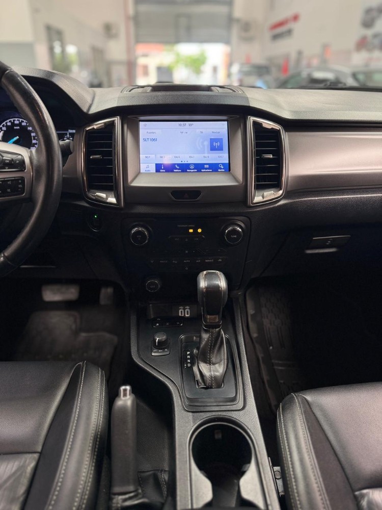 Ford NUEVA RANGER DC 4X4 LTD AT 3.2L D — foto 4